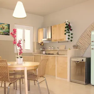 exclusive-marina-apartment.sicilyhotelsitaly.net/